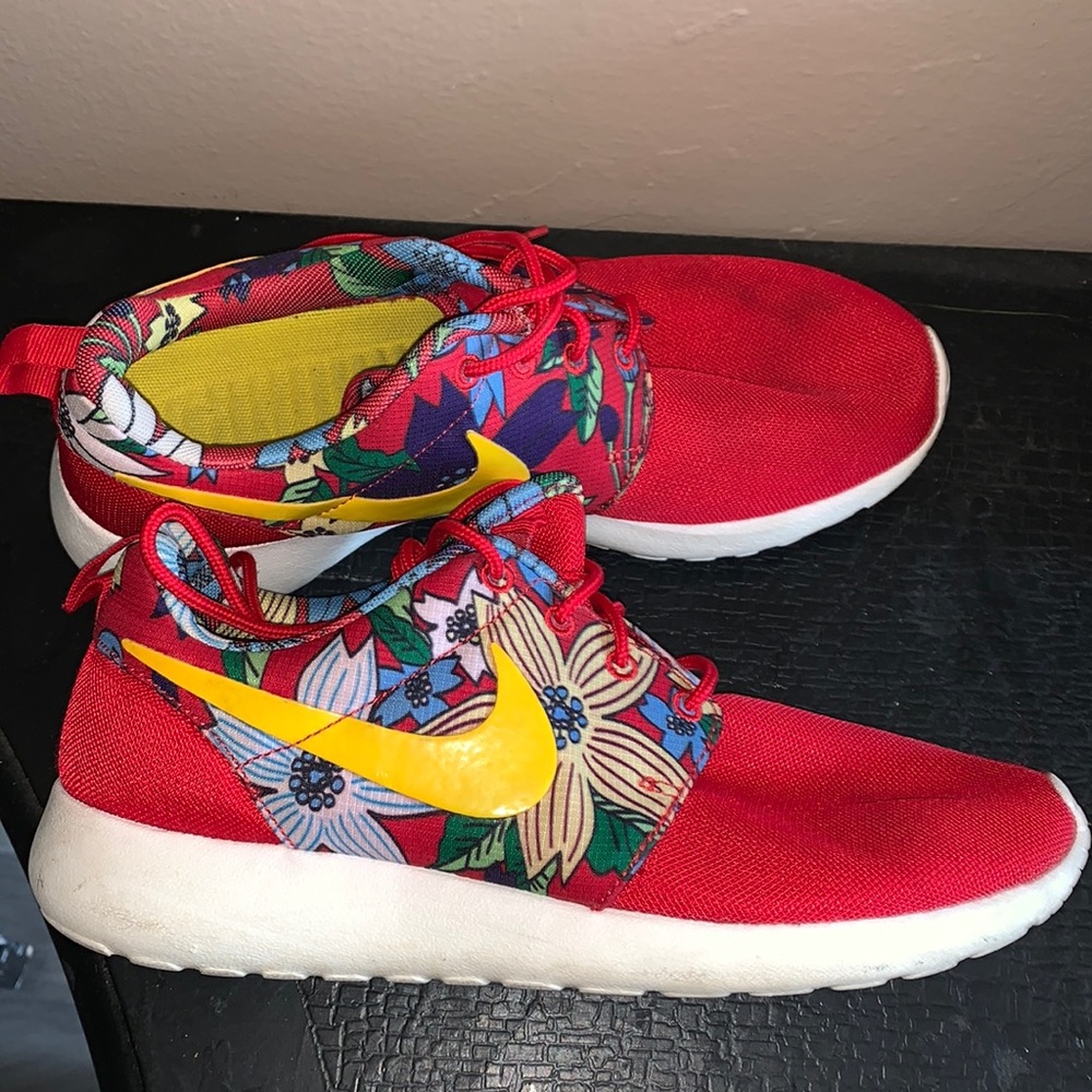 Nike Roche